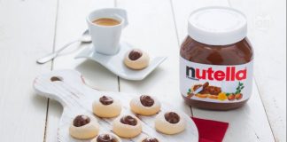 Biscotti di riso con Nutella