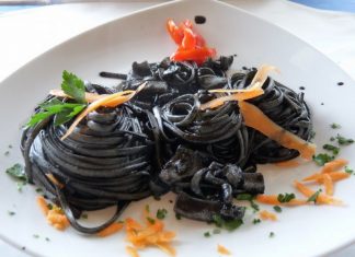 Linguine al nero di seppia