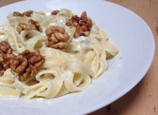 Pasta gorgonzola e noci