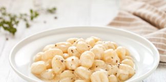 gnocchi con stracchino e spinaci