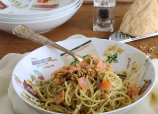 linguine al pesto di pistacchi e salmone