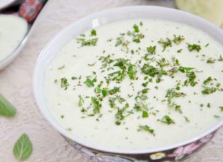 salsa tzatziki