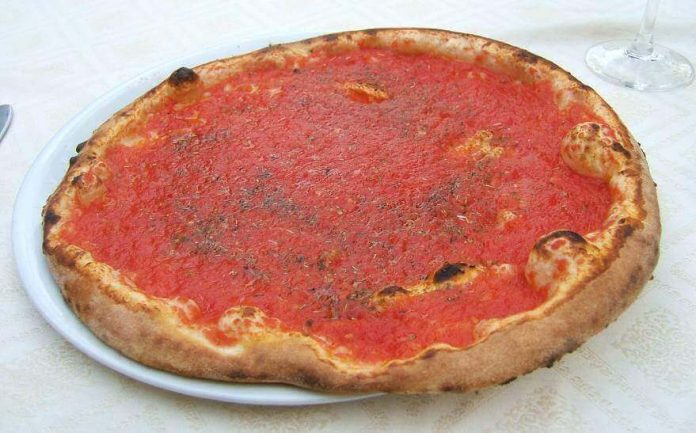 pizza marinara