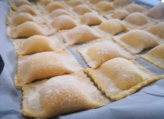 Ravioli di ricotta alla modicana