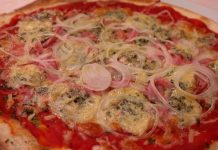 Pizza cipolle e gorgonzola