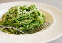 pasta al pesto di rucola
