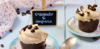 bicchierini di cioccolato con crema di caffè