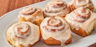 Cinnamon rolls